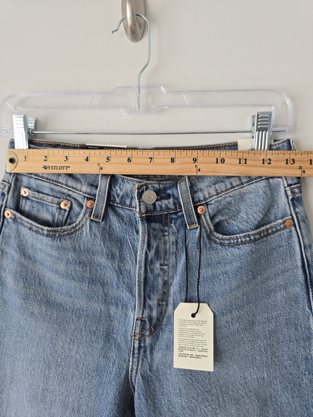Levis Premium Wedgie Straight Jeans Women  Light Wash NWT - Picture 5 of 10